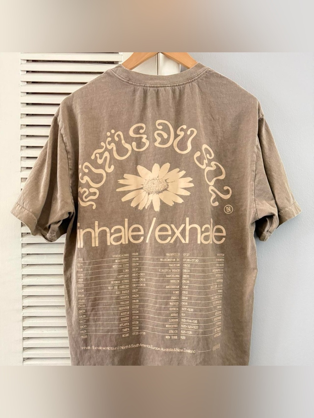 RUFUS DU SOL Inhale Exhale World Tour Daisy 2025 Graphic T-shirt Men small Music